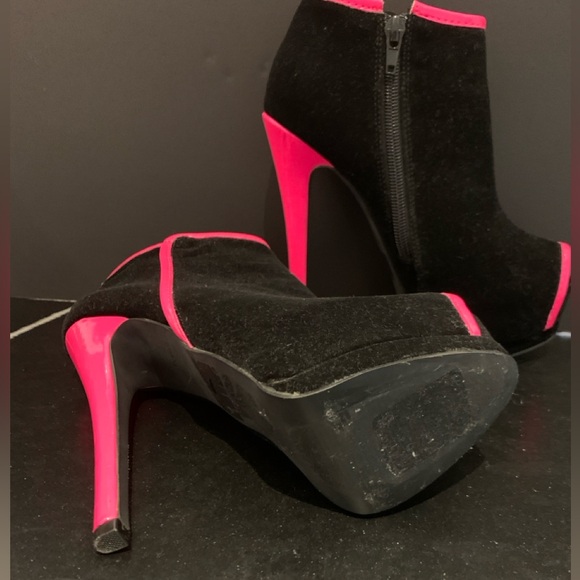 Cupid boots - Picture 3 of 4